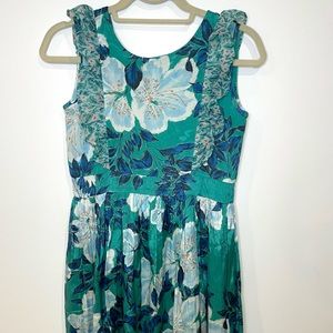 Roller Rabbit Emerald V Back Girls Dress Size 12